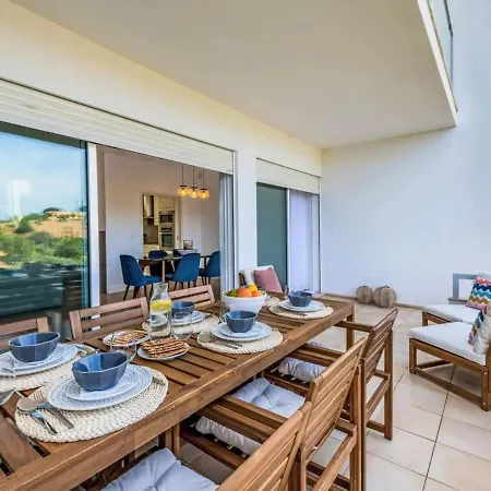 Maria, 3bd&pool&garden&bbq