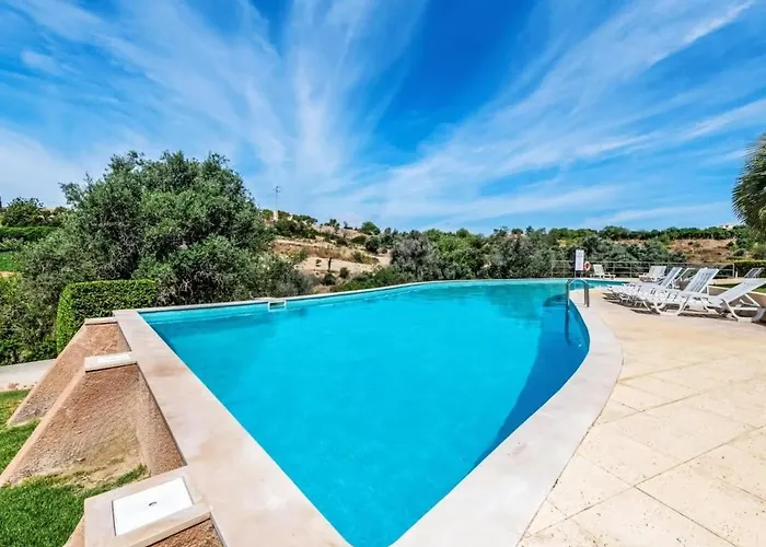 Villa Maria, 3bd & Pool & Garden & Bbq Albufeira
